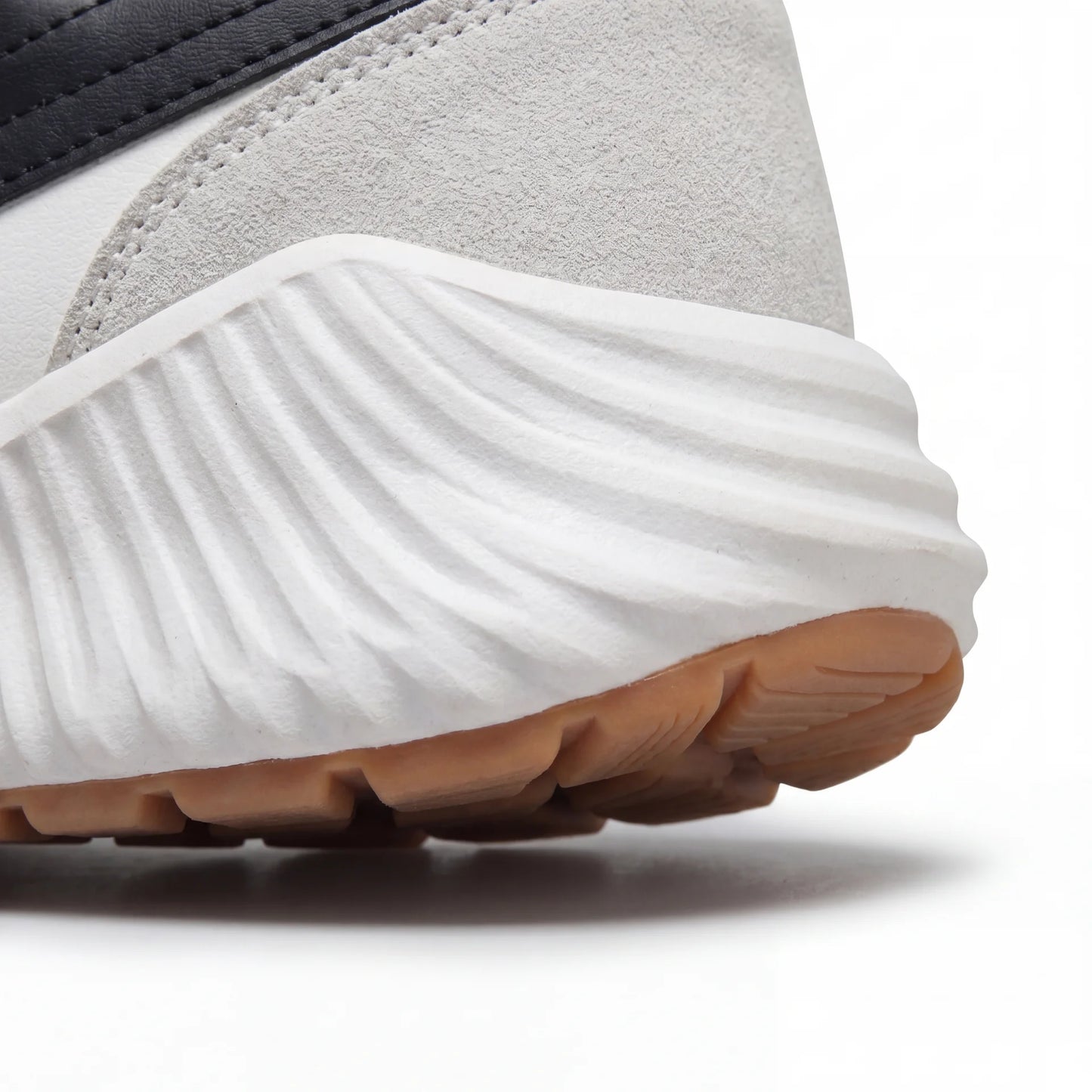 Orthopedic sneakers: comfort and style for your feet 